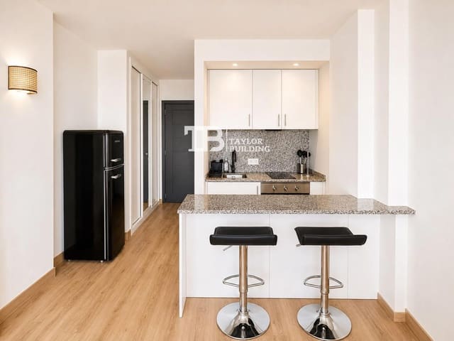 Leilighet til salgs i Illetas, Calvià med svømmebasseng - € 305 000 (Ref: 9976104)