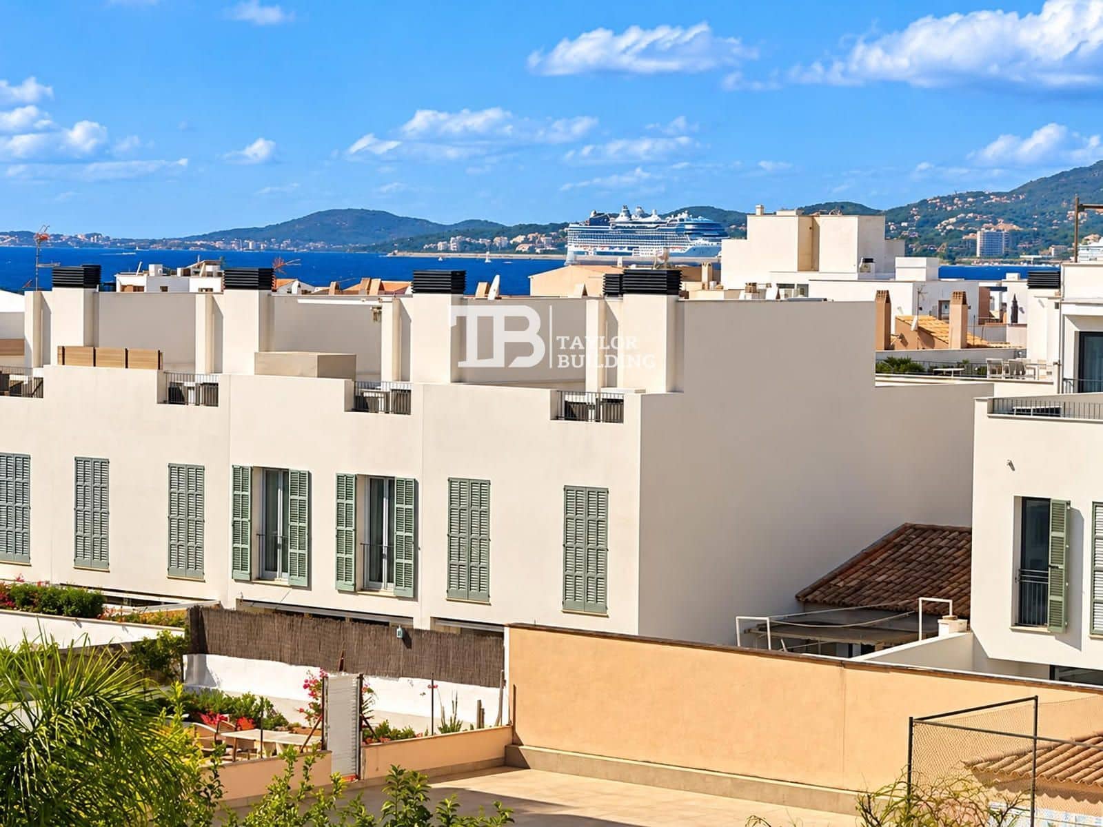 3 bedroom Flat for sale in Es Molinar / El Molinar with garage - € 565,000 (Ref: 9997549)