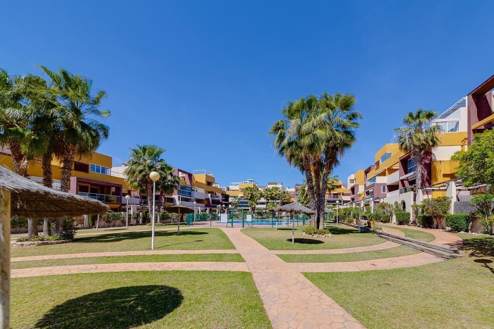 2 sypialnia Apartament na sprzedaż w Orihuela Costa z basenem - 199 900 € (Ref: 10000469)