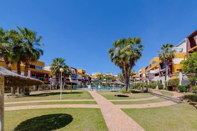 Apartamento de 2 habitaciones en Punta Prima, Orihuela en venta con piscina - 199.900 € (Ref: 10000469)