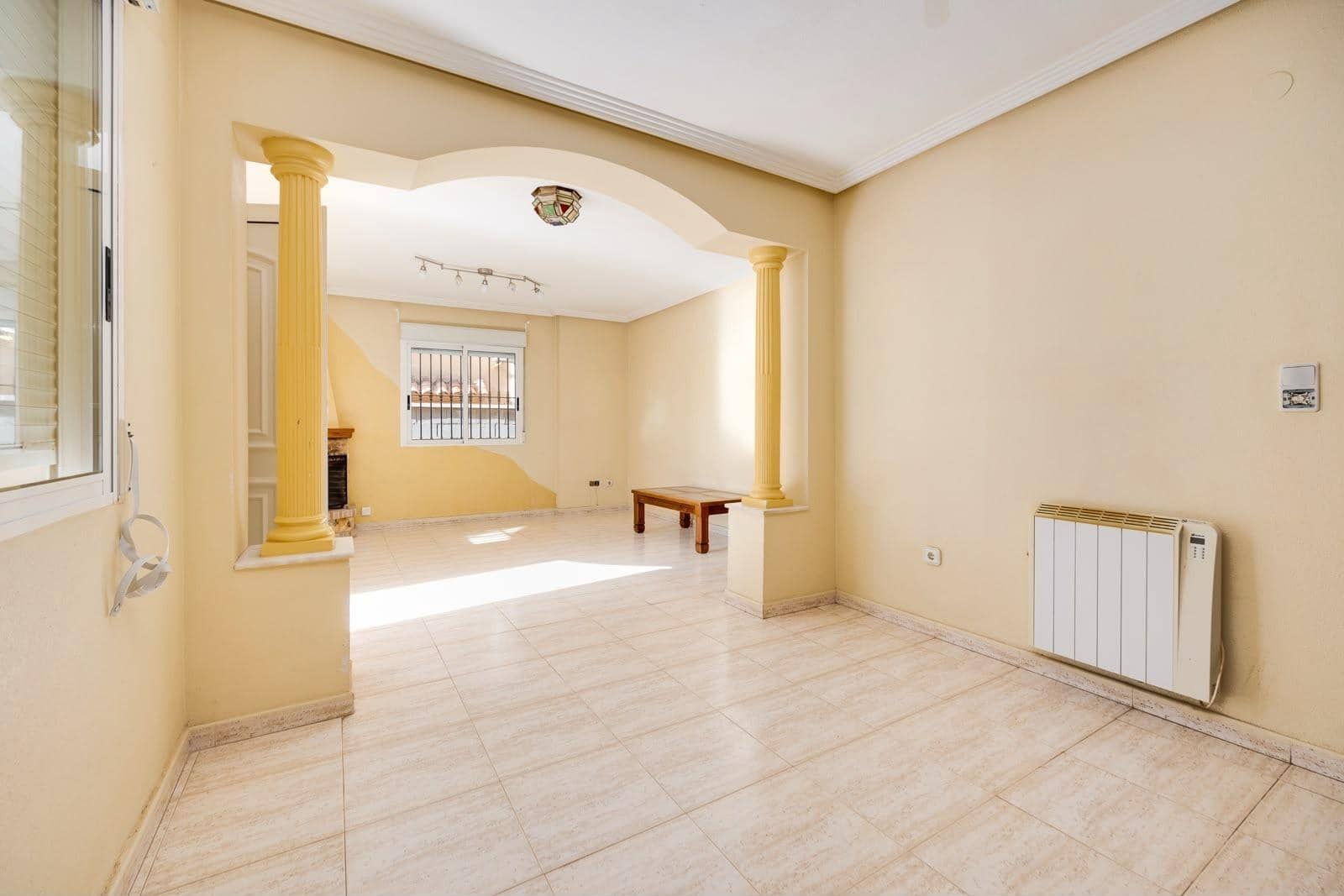 4 bedroom Villa for sale in Aguas Nuevas with pool garage - € 289,000 (Ref: 10004111)