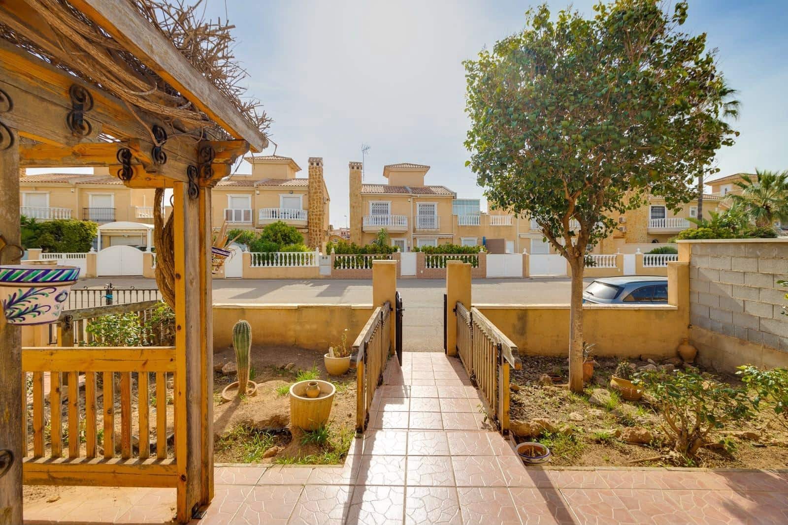 4 bedroom Villa for sale in Aguas Nuevas with pool garage - € 289,000 (Ref: 10004111)