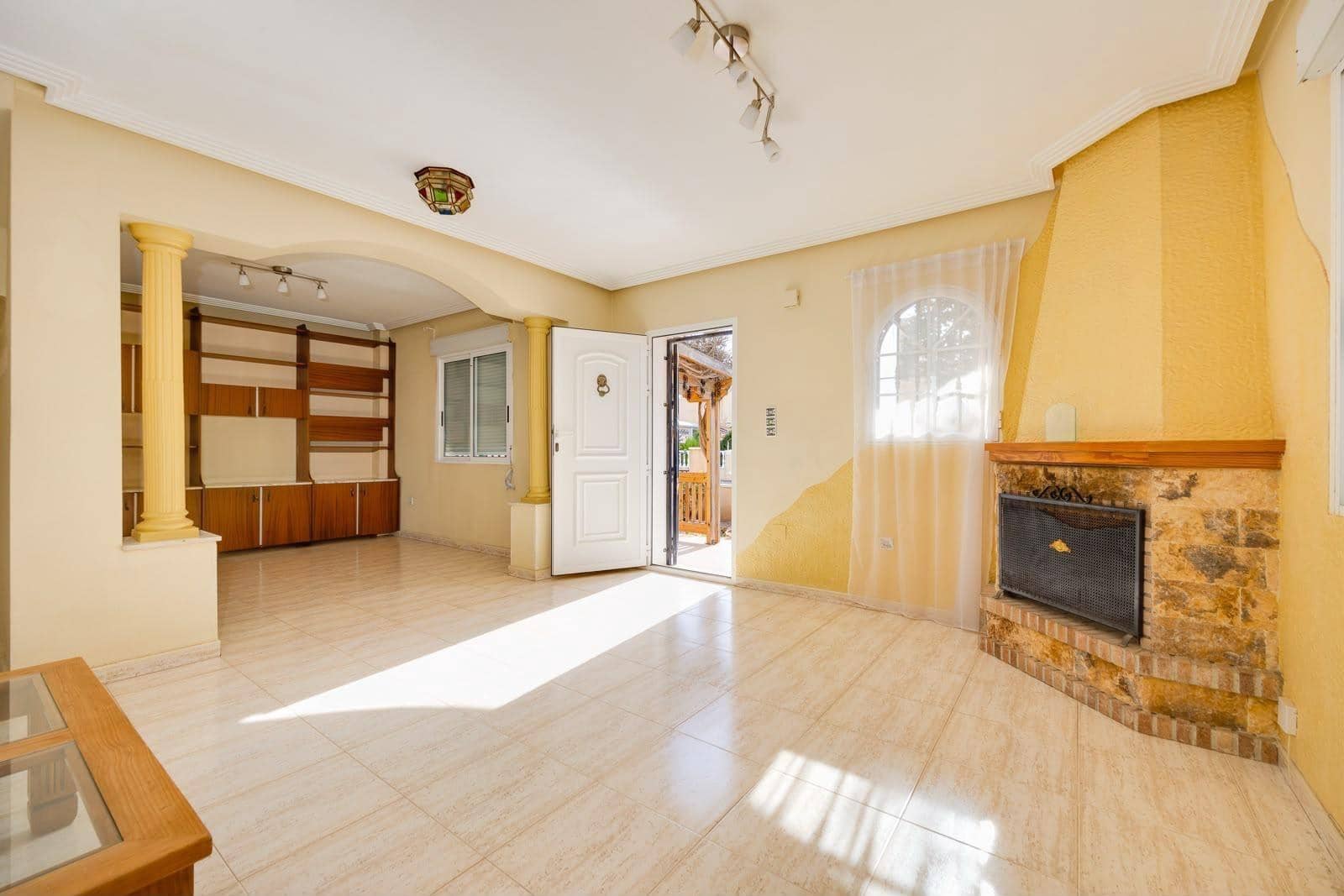 4 bedroom Villa for sale in Aguas Nuevas with pool garage - € 289,000 (Ref: 10004111)