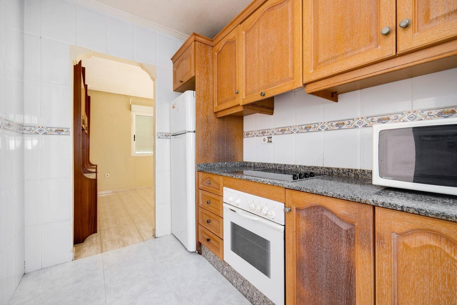 4 bedroom Villa for sale in Aguas Nuevas with pool garage - € 289,000 (Ref: 10004111)