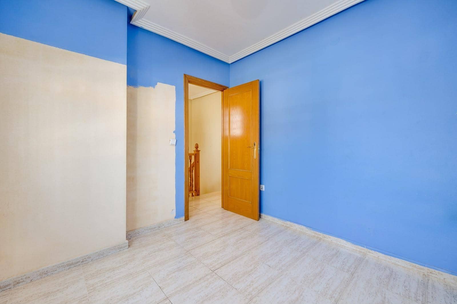 4 bedroom Villa for sale in Aguas Nuevas with pool garage - € 289,000 (Ref: 10004111)