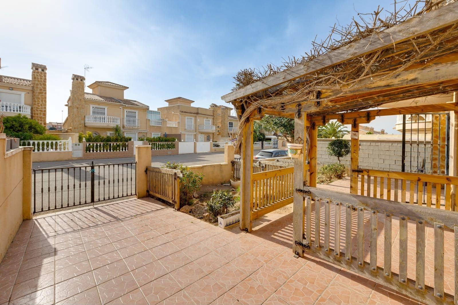 4 bedroom Villa for sale in Aguas Nuevas with pool garage - € 289,000 (Ref: 10004111)