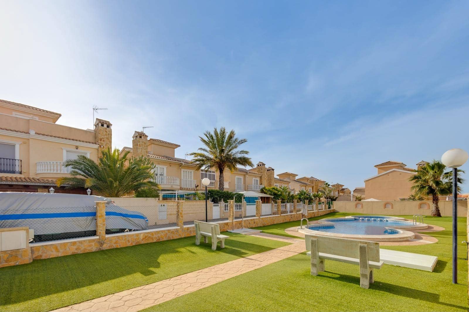 4 bedroom Villa for sale in Aguas Nuevas with pool garage - € 289,000 (Ref: 10004111)
