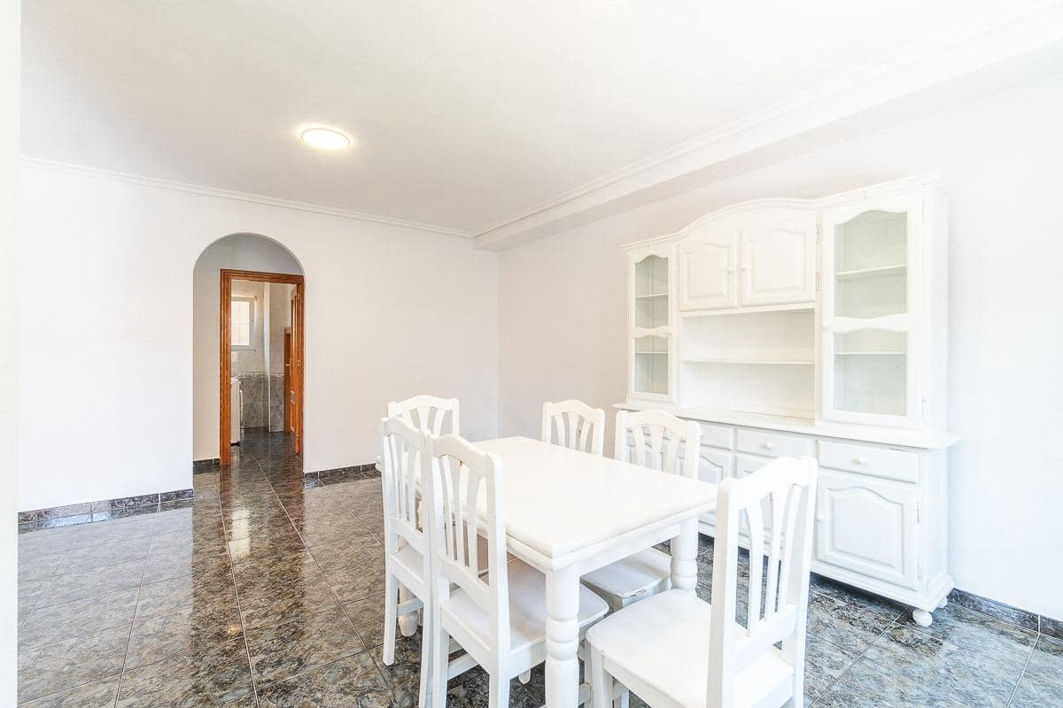 3 soveværelse Semi-Rækkehus til salg i La Zenia - € 297.000 (Ref: 10006596)