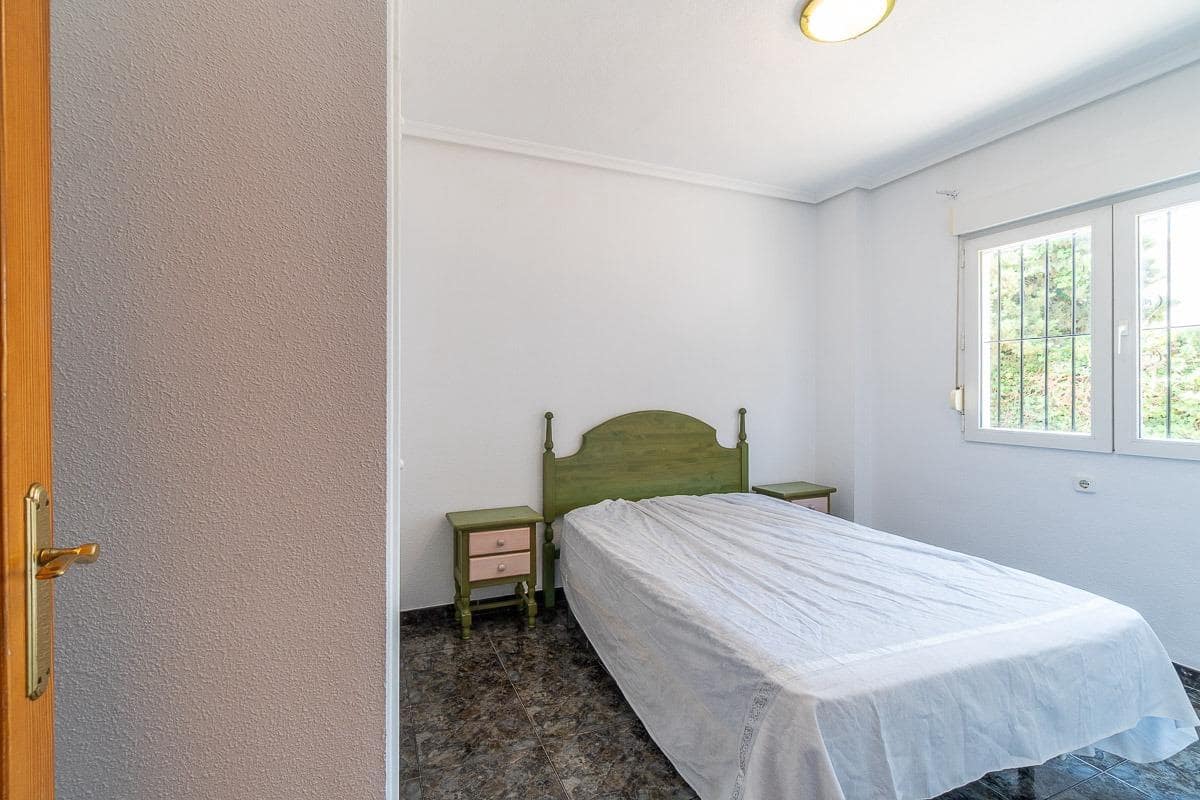 3 soveværelse Semi-Rækkehus til salg i La Zenia - € 297.000 (Ref: 10006596)