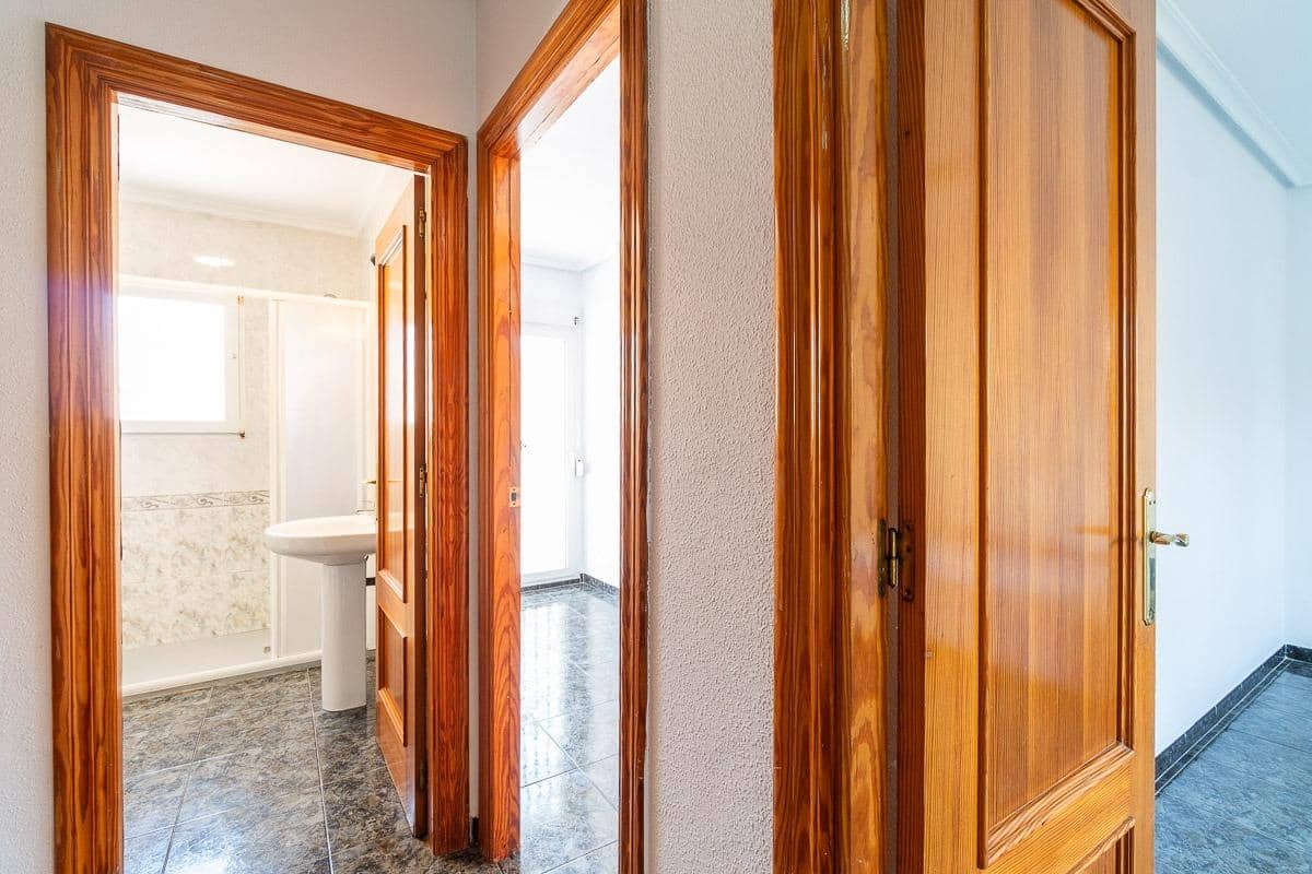 3 soveværelse Semi-Rækkehus til salg i La Zenia - € 297.000 (Ref: 10006596)