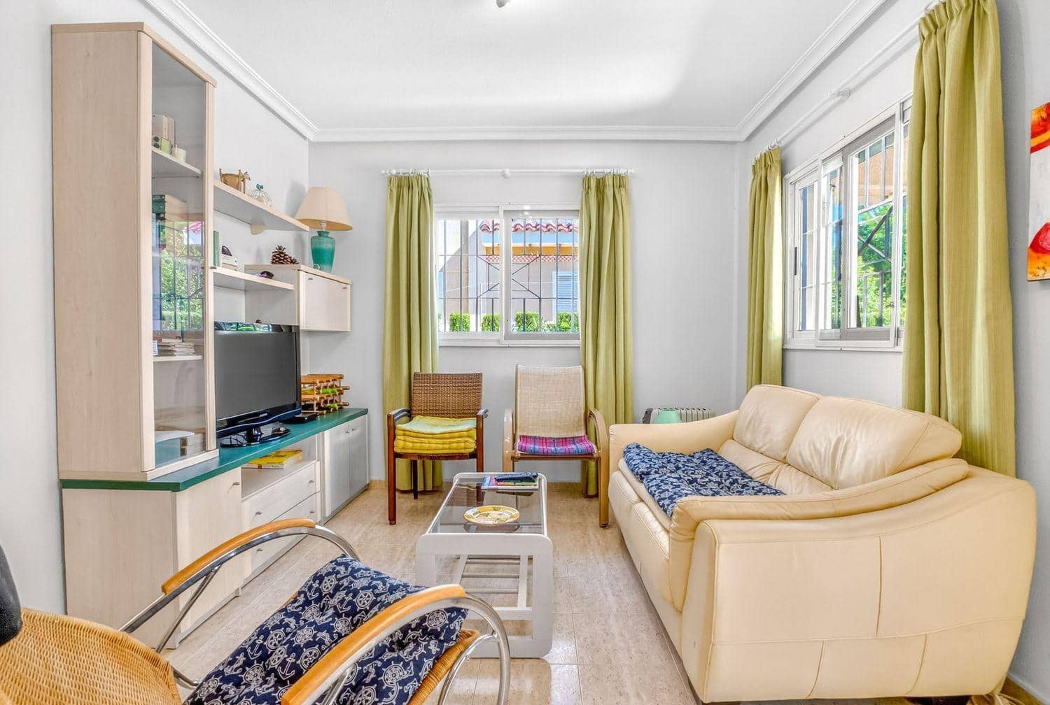 3 soverom Villa til salgs i Orihuela Costa med svømmebasseng - € 265 000 (Ref: 10006597)