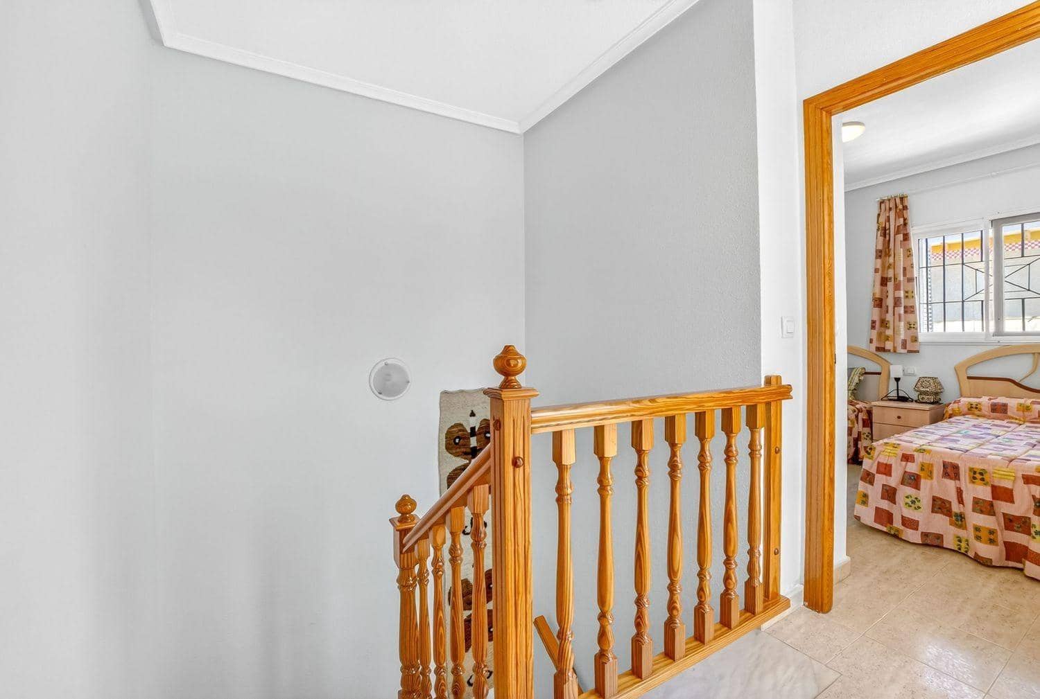 3 soverom Villa til salgs i Orihuela Costa med svømmebasseng - € 265 000 (Ref: 10006597)