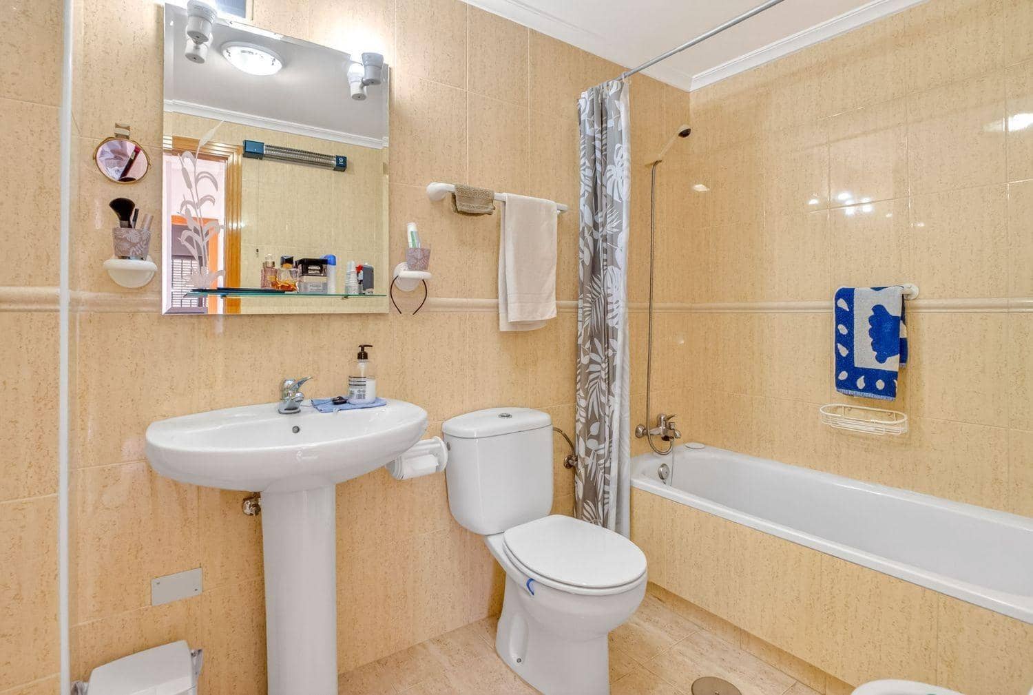 3 soverom Villa til salgs i Orihuela Costa med svømmebasseng - € 265 000 (Ref: 10006597)