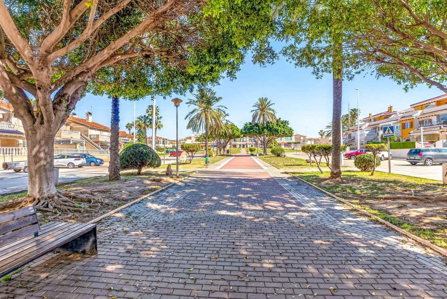 3 soverom Villa til salgs i Orihuela Costa med svømmebasseng - € 265 000 (Ref: 10006597)