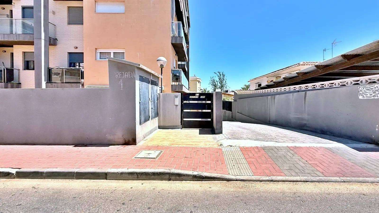 1 camera da letto Attico in vendita in Punta Prima con piscina - 145.000 € (Rif: 10007453)
