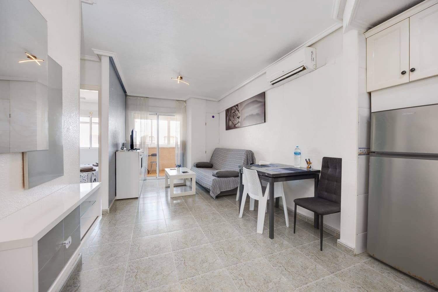 2 sypialnia Apartament na sprzedaż w Torrevieja z basenem - 143 000 € (Ref: 10007454)