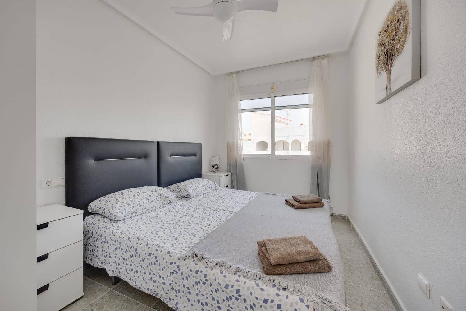 2 sypialnia Apartament na sprzedaż w Torrevieja z basenem - 143 000 € (Ref: 10007454)