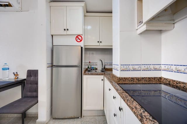 2 soveværelse Lejlighed til salg i Playa de los Locos, Torrevieja med swimmingpool - € 143.000 (Ref: 10007454)