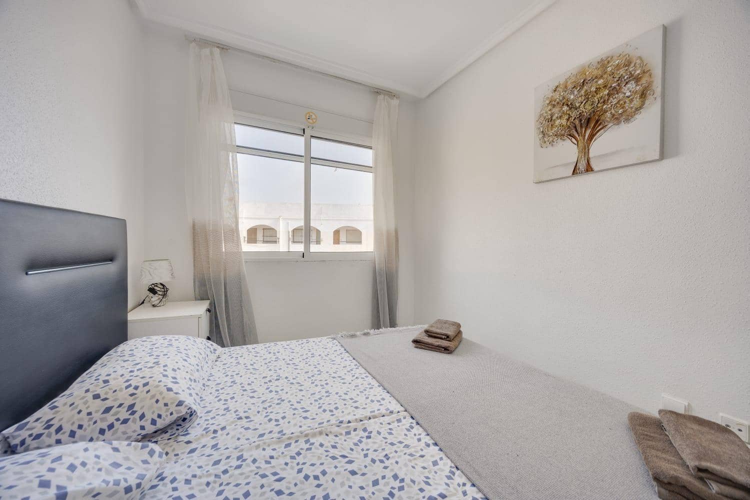 2 sypialnia Apartament na sprzedaż w Torrevieja z basenem - 143 000 € (Ref: 10007454)