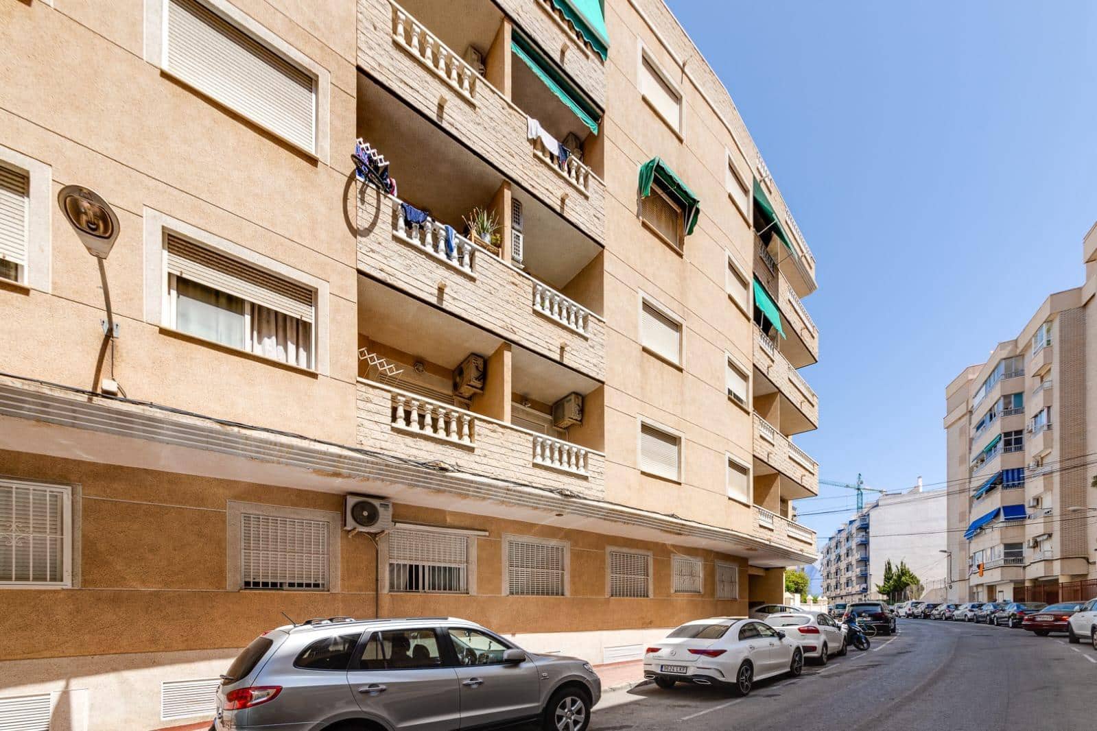 2 sypialnia Apartament na sprzedaż w Torrevieja z basenem - 143 000 € (Ref: 10007454)