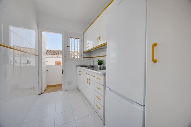 Ático de 2 habitaciones en Los Frutales, Torrevieja en venta - 147.000 € (Ref: 10009257)