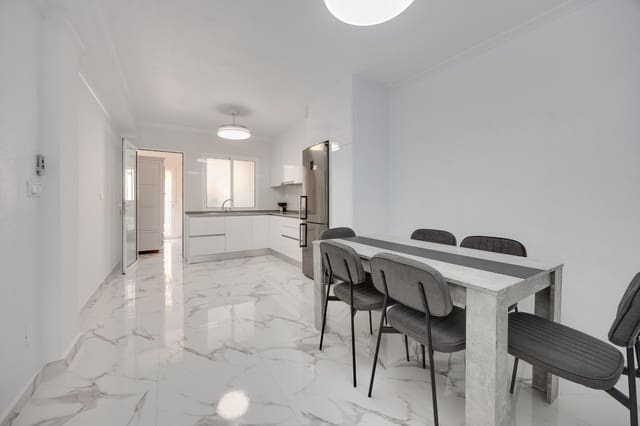 3 slaapkamer Appartement te koop in Playa del Acequión, Torrevieja met garage - € 225.000 (Ref: 10011609)