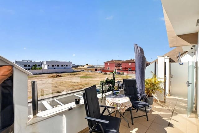 Ático de 2 habitaciones en Torre de la Horadada, Pilar de la Horadada en venta con piscina - 285.000 € (Ref: 10011611)