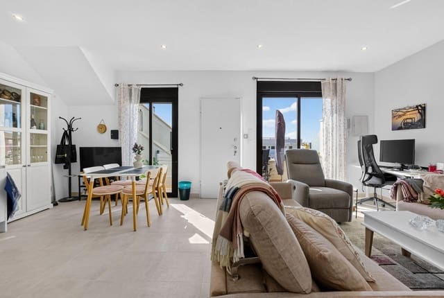 Ático de 2 habitaciones en Torre de la Horadada, Pilar de la Horadada en venta con piscina - 285.000 € (Ref: 10011611)