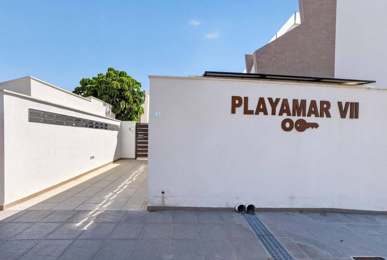 Ático de 2 habitaciones en Torre de la Horadada en venta con piscina - 285.000 € (Ref: 10011611)