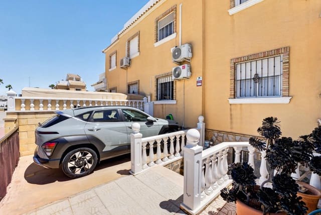 3 bedroom Villa for sale in Rojales with pool - € 239,900 (Ref: 10011612)