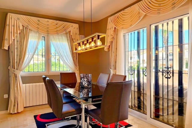 3 soverom Villa til salgs i Los Dolses, Orihuela med svømmebasseng - € 545 000 (Ref: 10015764)