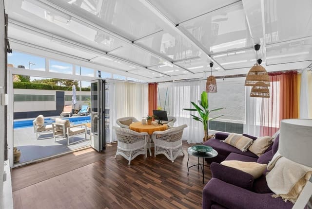 2 slaapkamer Villa te koop in Mil Palmeras, Pilar de la Horadada met zwembad garage - € 379.000 (Ref: 10015765)