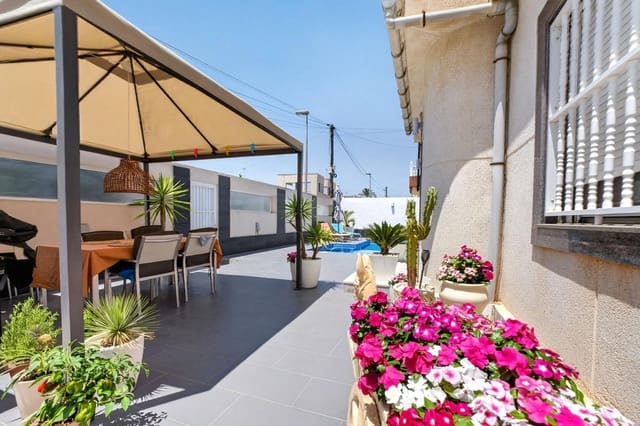2 slaapkamer Villa te koop in Mil Palmeras, Pilar de la Horadada met zwembad garage - € 379.000 (Ref: 10015765)