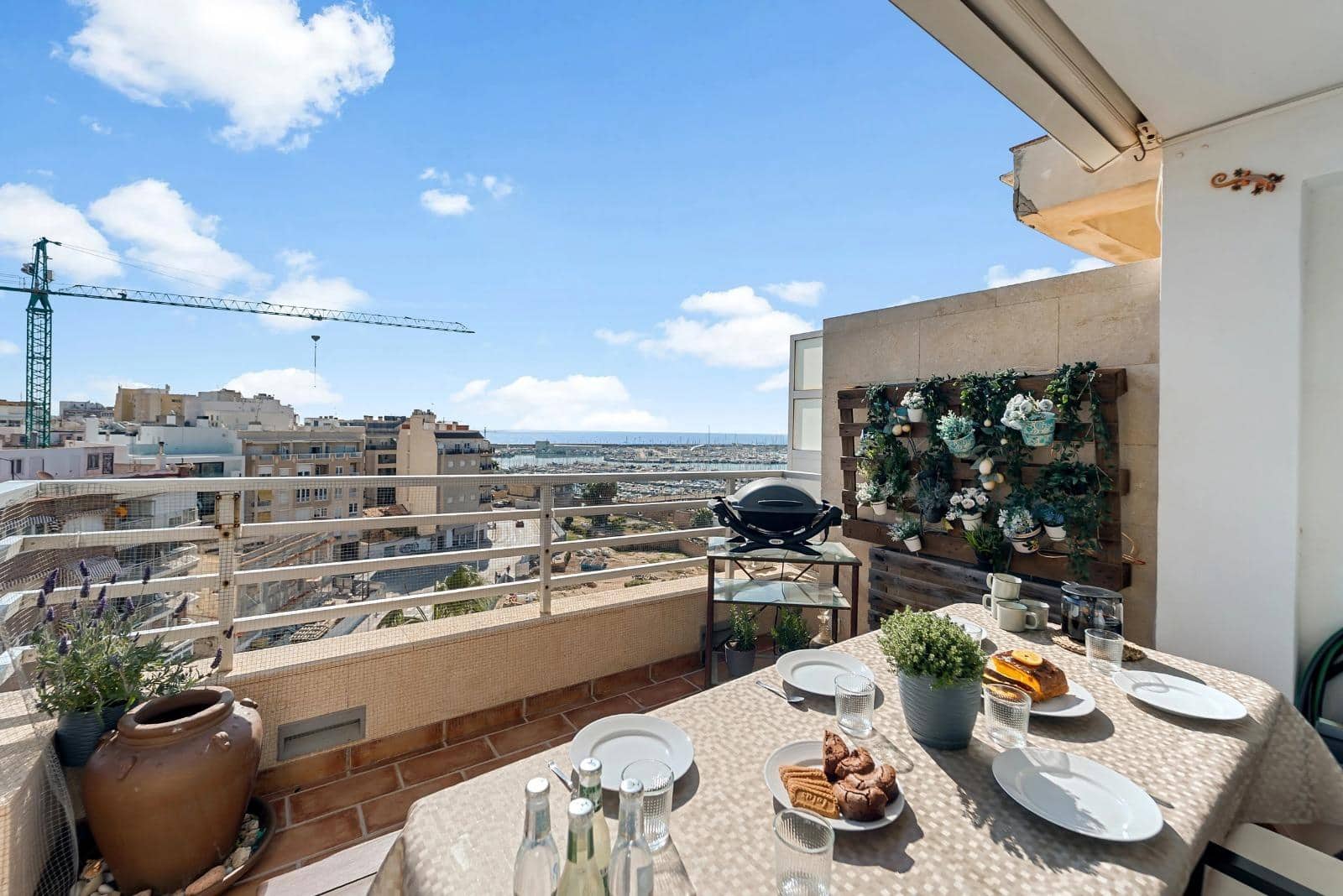 2 bedroom Penthouse for sale in Torrevieja - € 299,000 (Ref: 10015766)