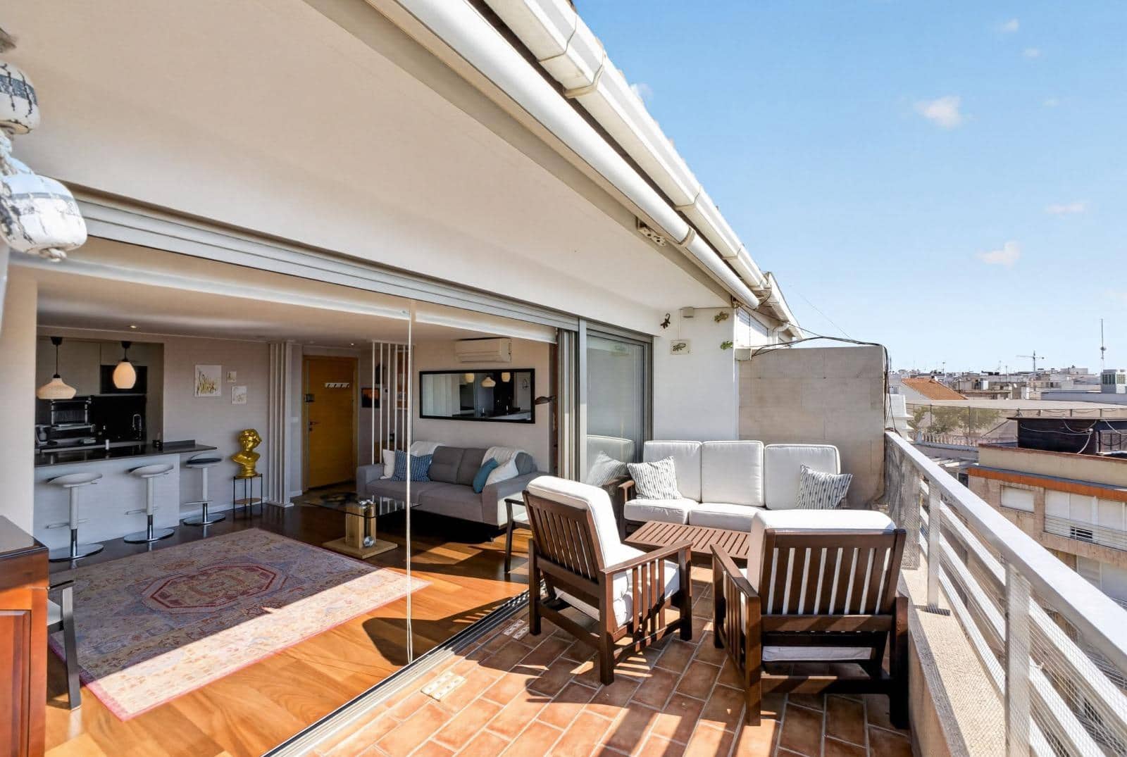 2 bedroom Penthouse for sale in Torrevieja - € 299,000 (Ref: 10015766)