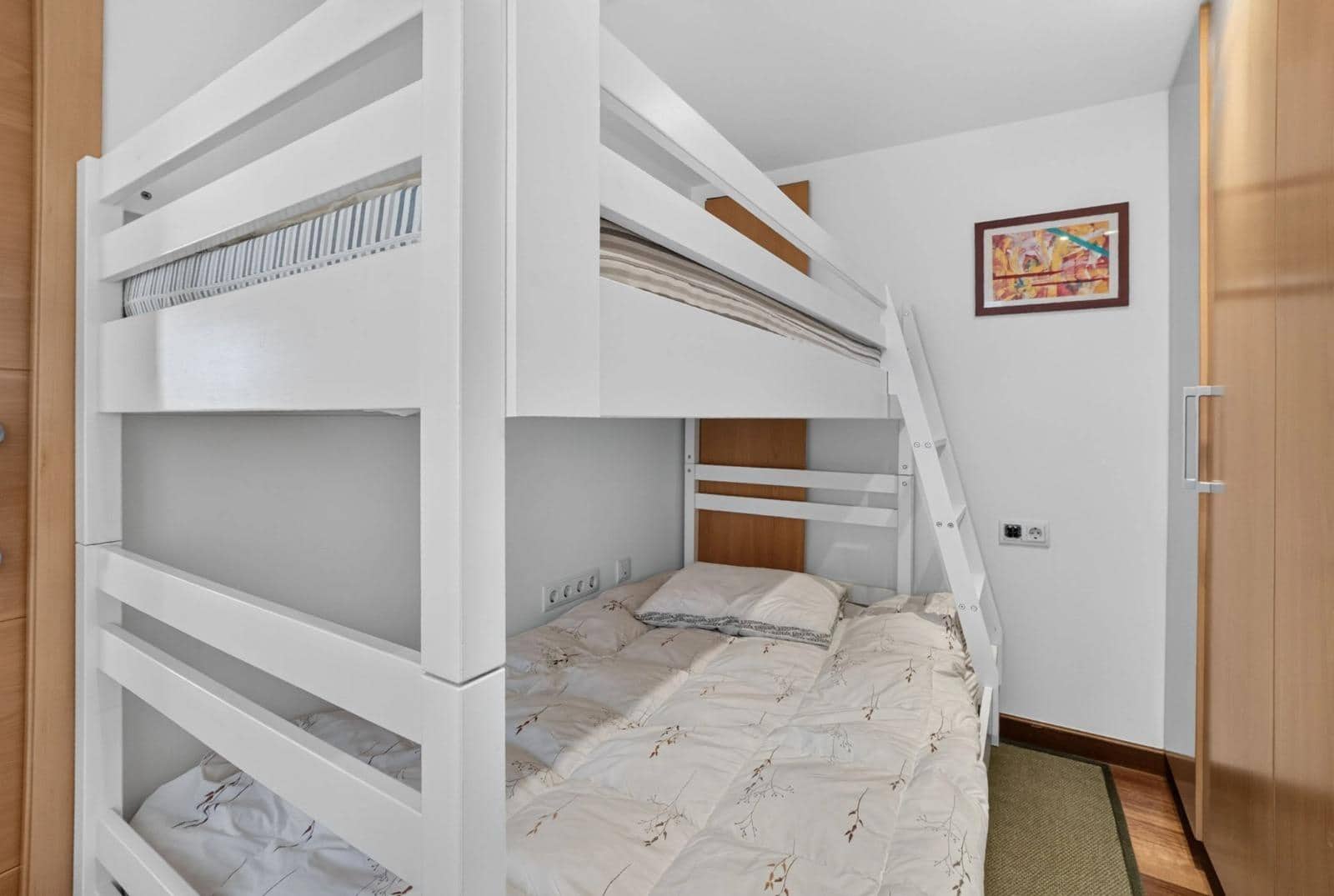 2 bedroom Penthouse for sale in Torrevieja - € 299,000 (Ref: 10015766)