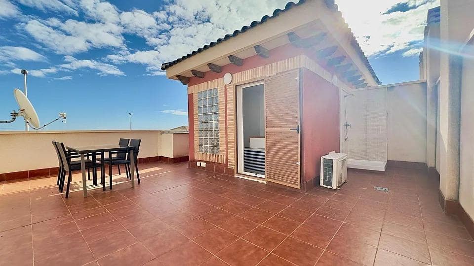 2 bedroom Penthouse for sale in Orihuela Costa with pool - € 229,900 (Ref: 10017662)