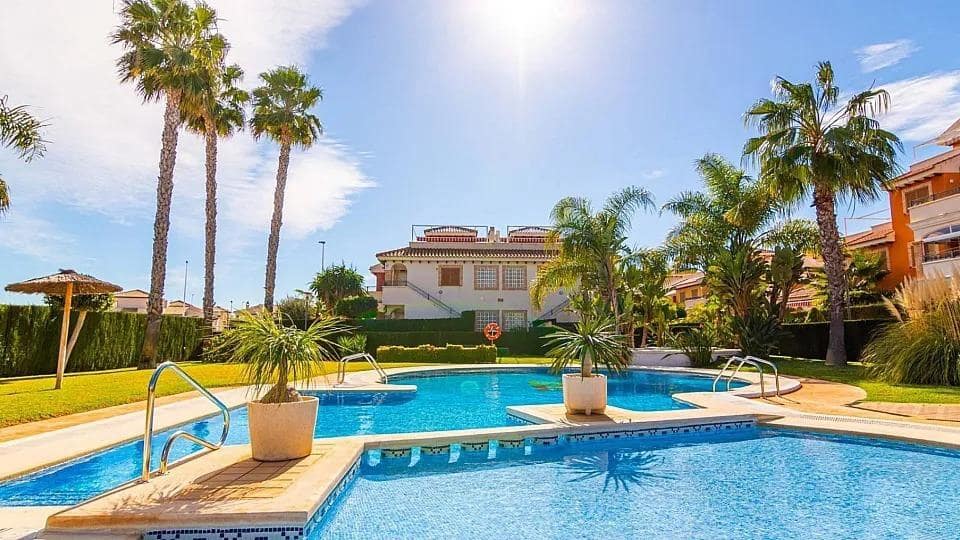 2 bedroom Penthouse for sale in Orihuela Costa with pool - € 229,900 (Ref: 10017662)