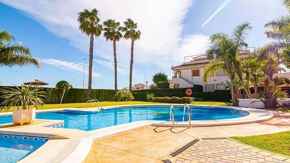 2 bedroom Penthouse for sale in Orihuela Costa with pool - € 229,900 (Ref: 10017662)