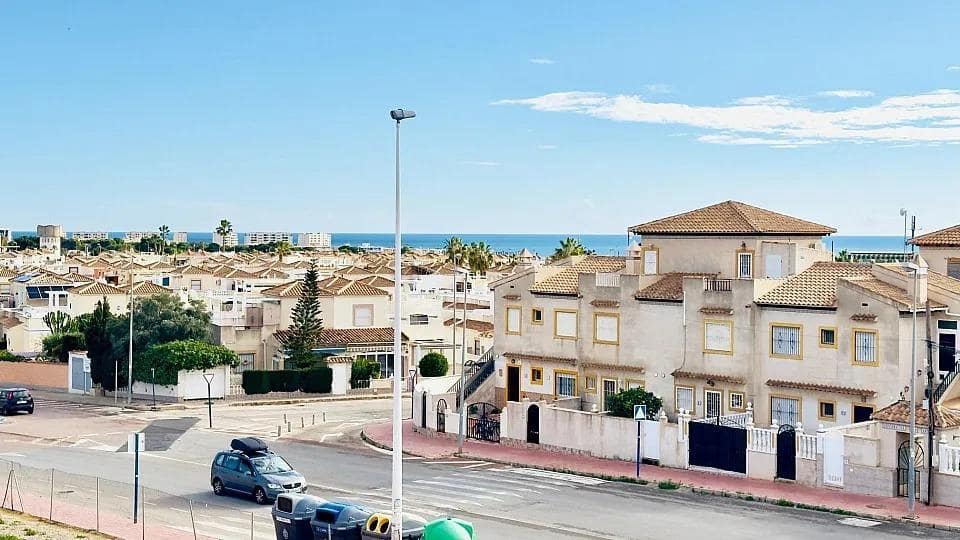 2 bedroom Penthouse for sale in Orihuela Costa with pool - € 229,900 (Ref: 10017662)