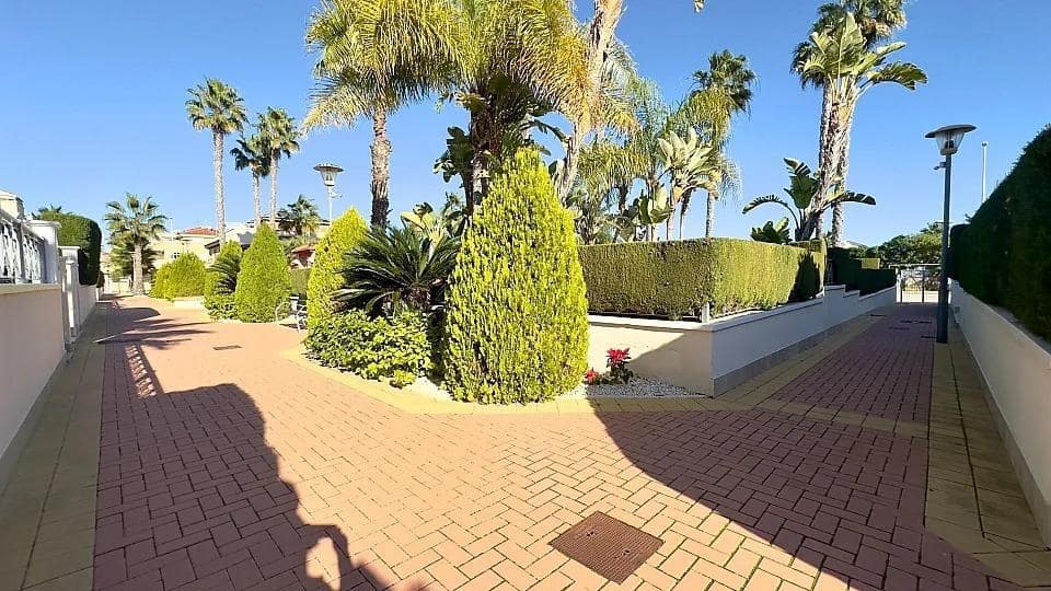 2 bedroom Penthouse for sale in Orihuela Costa with pool - € 229,900 (Ref: 10017662)