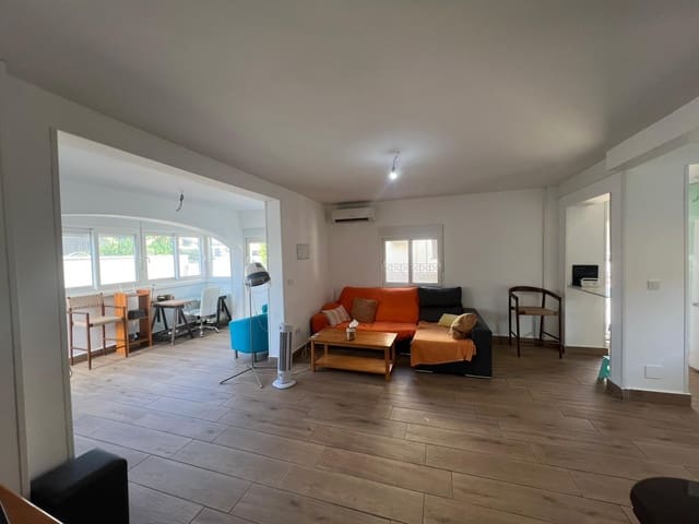 Bungalow de 2 habitaciones en Parque Acuático - Sector 25, Torrevieja en venta con piscina - 260.000 € (Ref: 10019179)