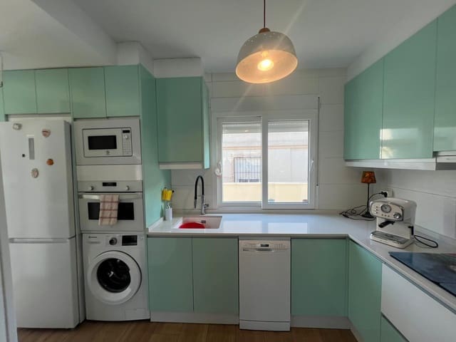 Bungalow de 2 habitaciones en Parque Acuático - Sector 25, Torrevieja en venta con piscina - 260.000 € (Ref: 10019179)