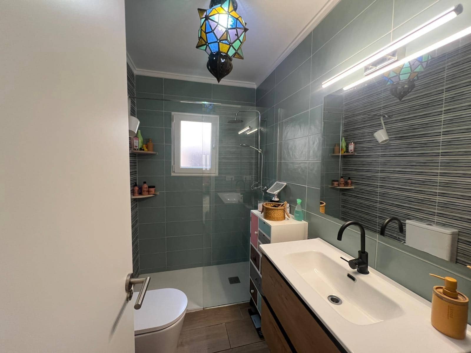Bungalow de 2 habitaciones en Torrevieja en venta con piscina - 260.000 € (Ref: 10019179)