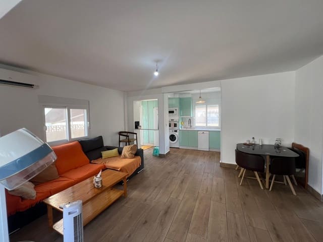 Bungalow de 2 habitaciones en Parque Acuático - Sector 25, Torrevieja en venta con piscina - 260.000 € (Ref: 10019179)