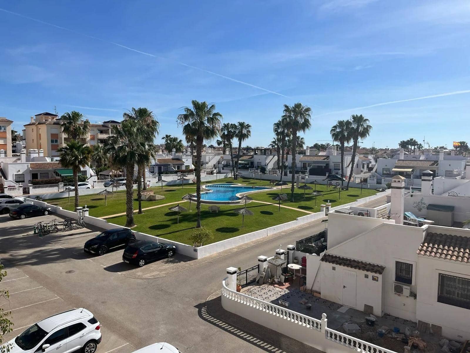 2 soveværelse Lejlighed til salg i Orihuela Costa med swimmingpool - € 179.900 (Ref: 10024361)
