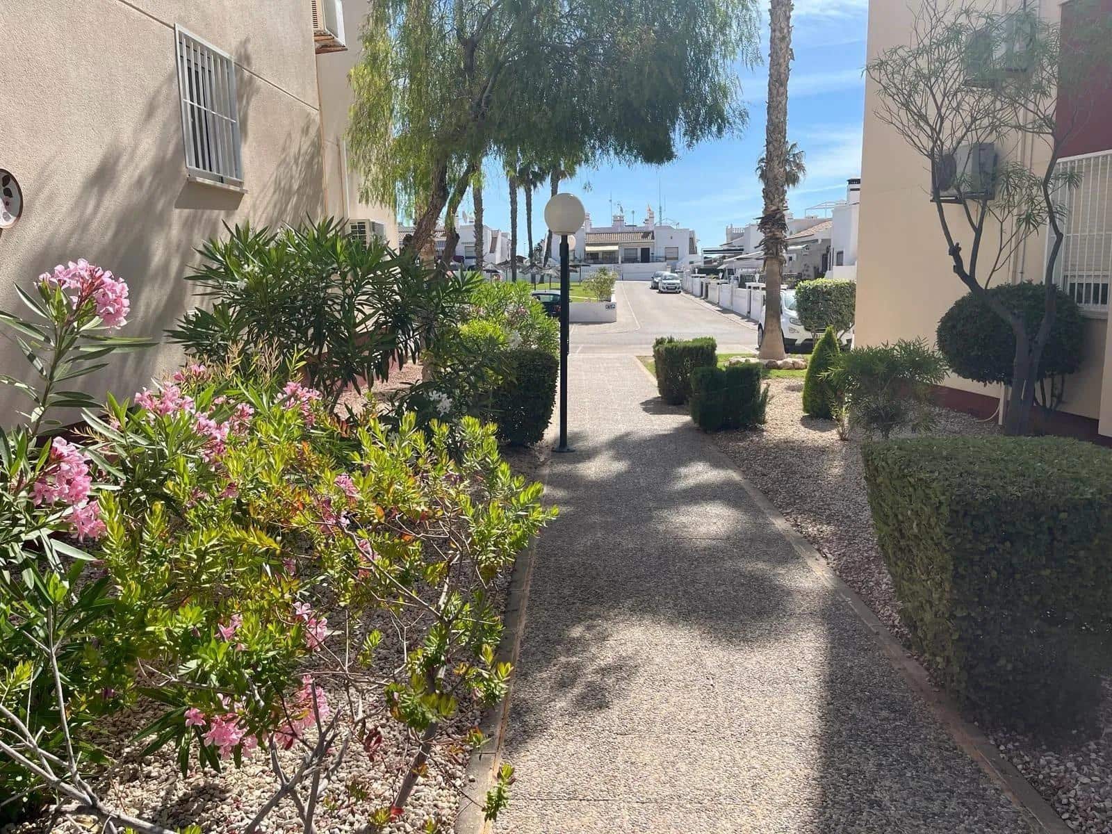 2 soveværelse Lejlighed til salg i Orihuela Costa med swimmingpool - € 179.900 (Ref: 10024361)