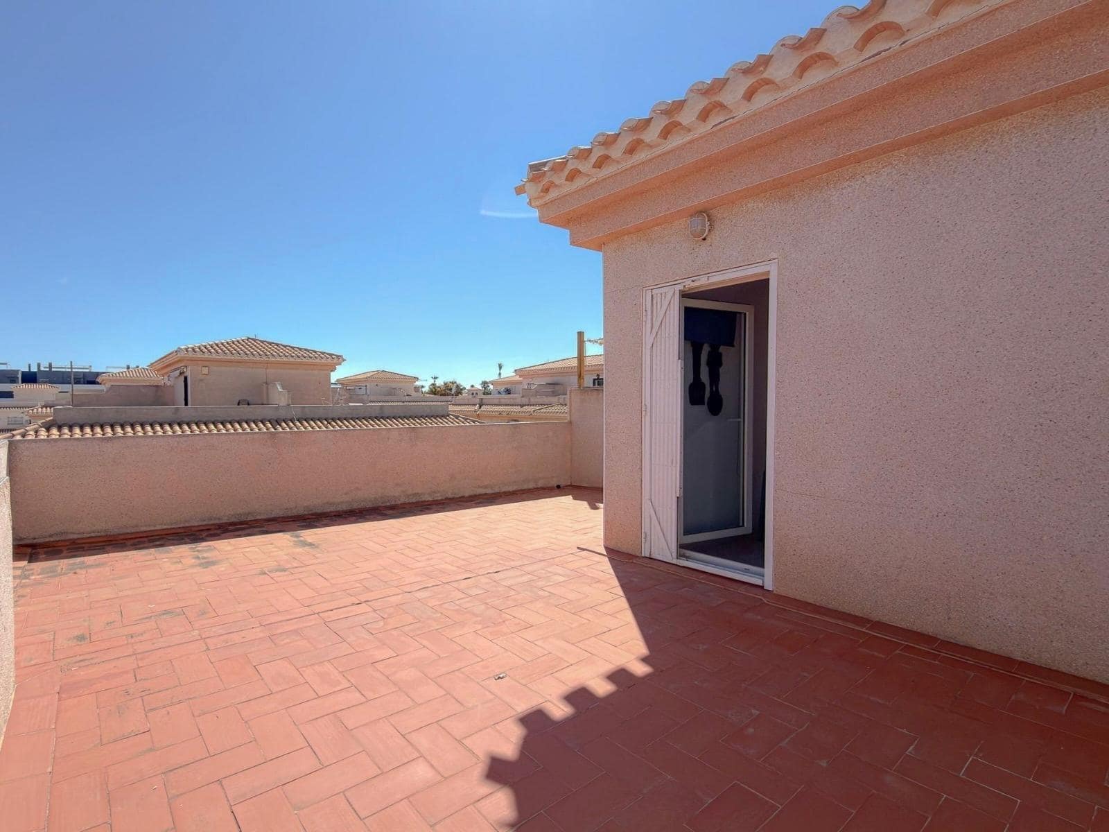3 bedroom Villa for sale in Orihuela Costa with pool - € 249,900 (Ref: 10025909)