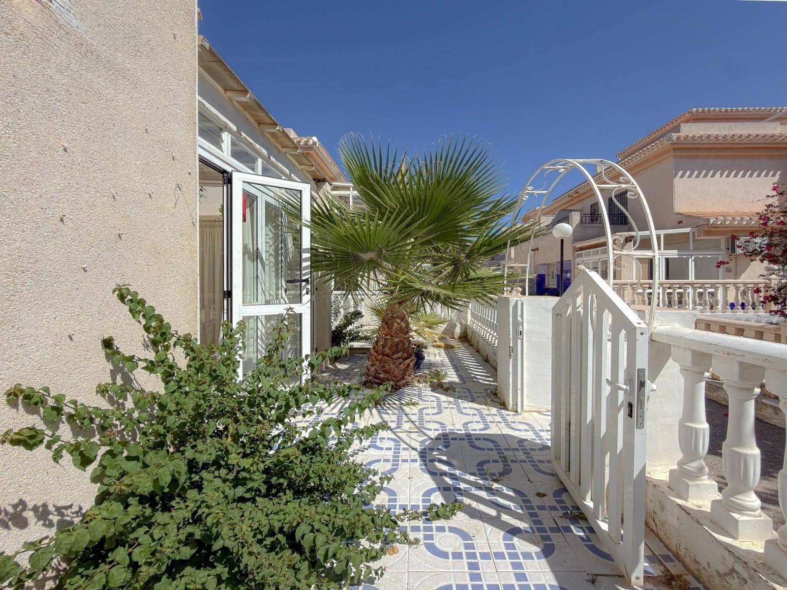 3 bedroom Villa for sale in Orihuela Costa with pool - € 249,900 (Ref: 10025909)