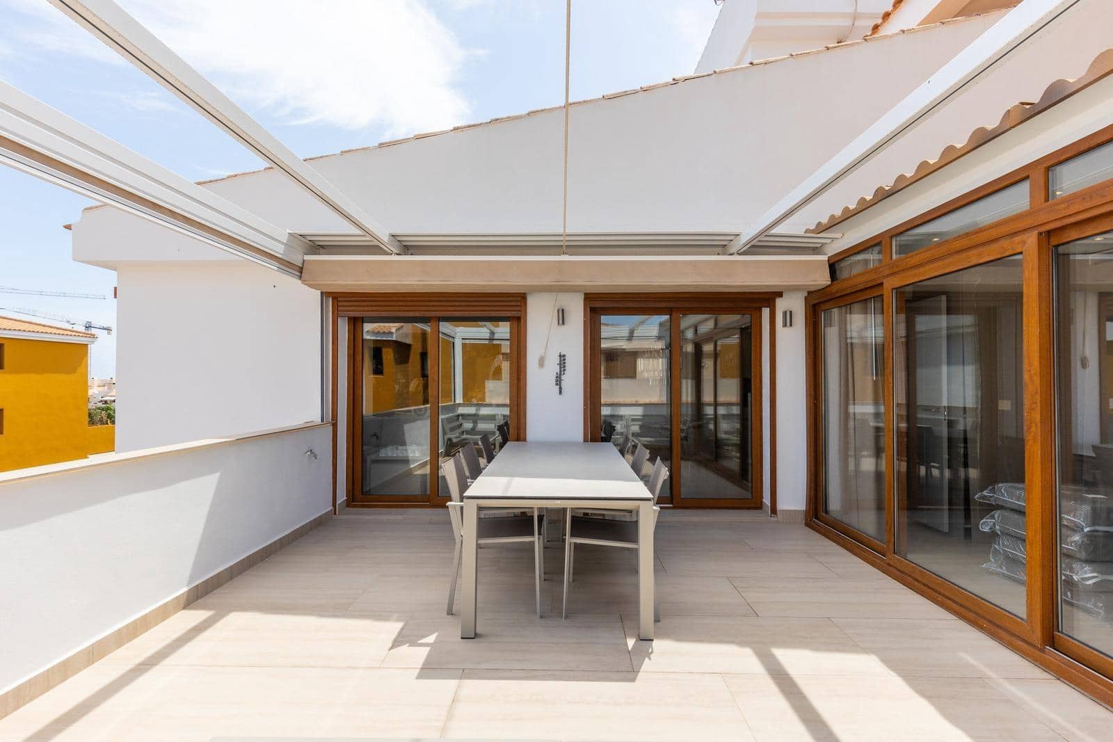 Ático de 3 habitaciones en Punta Prima en venta con piscina garaje - 449.000 € (Ref: 10038442)